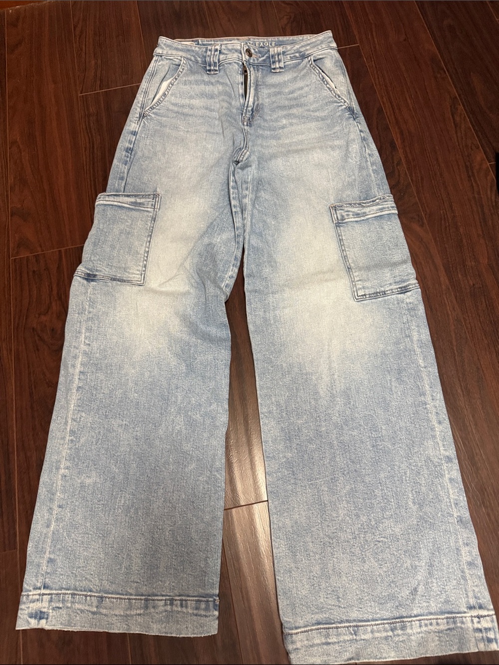 American Eagle Outfitters Light Wash Wide Leg Cargo Jeans